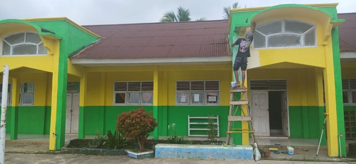 Siap Sambut Tahun Ajaran Baru, MTsN 5 Merangin Lakukan Peremajaan dan Perawatan Gedung serta Lingkungan Madrasah