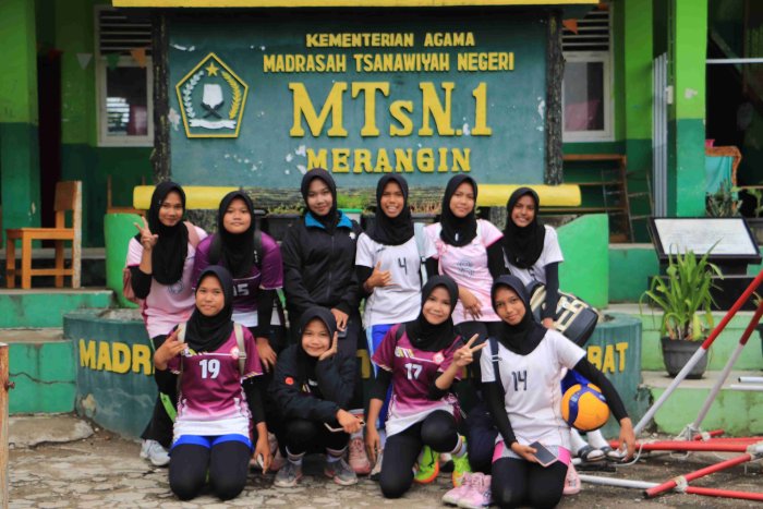 Di Sela Seleksi KOMPAS 2026, Squad Utama Tim Voli Putri MTs Merangin Gelar Match Sparing Matangkan Chemistry Di Sela Seleksi KOMPAS 2026, Squad Utama Tim Voli Putri MTs Merangin Gelar Match Sparing Matangkan Chemistry