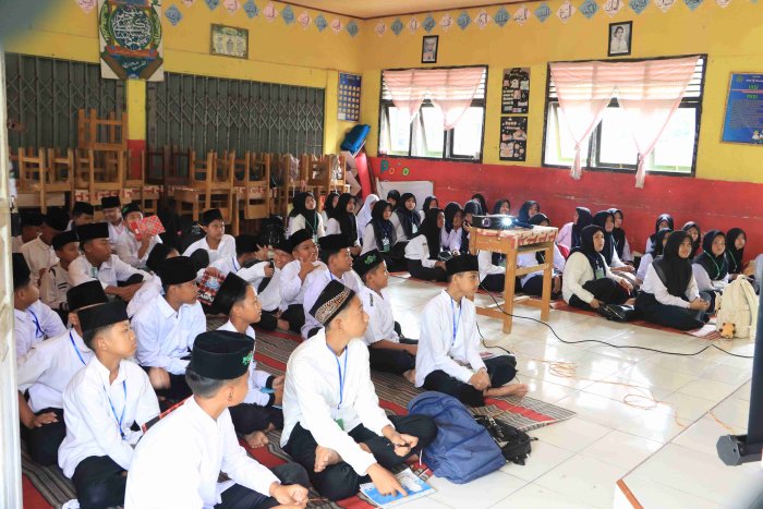 Hari Pertama MATAMUDA, Panitia Sampaikan Materi Wawasan Kebangsaan, Bela Negara dan Moderasi Beragama