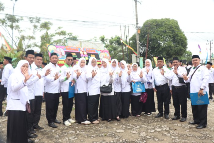 MTsN 5 Merangin Ikuti Upacara Hari Amal Bakti Ke-80 Kemenag RI Tahun 2026 di Kankemenag Merangin
