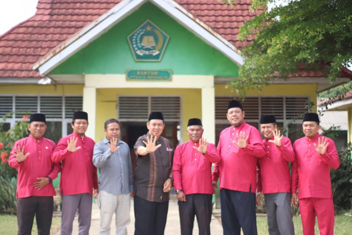 MTsNegeri 5 Merangin dan KUA Pamenang Barat Bersinergi dalam Bimbingan Remaja Usia Sekolah