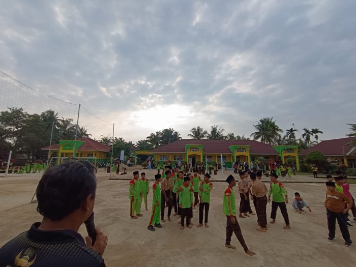 Tingkatkan Kebugaran, Senam Pagi MTsN 5 Merangin Giat Sehat dan Semangat