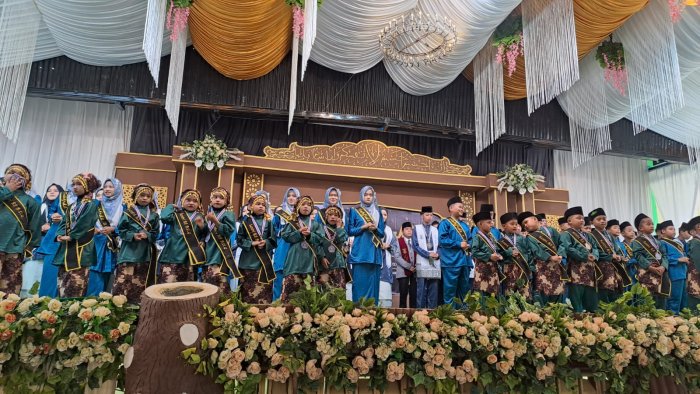 Plt. Kepala MTsN 5 Merangin Hadiri Haflah Akhirussanah PonPes BUQ Pinang Merah