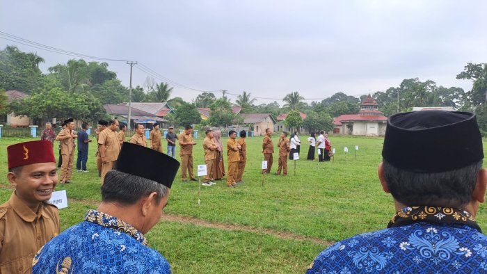 Plt. Kepala MTsN 5 Merangin Hadiri Undangan Apel Gabungan dan Rapat Koordinasi di Kecamatan Pamenang Barat Plt. Kepala MTsN 5 Merangin Hadiri Undangan Apel Gabungan dan Rapat Koordinasi di Kecamatan Pamenang Barat