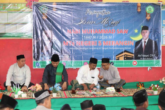 MTsN 5 Merangin Gelar Peringatan Isra Miraj 1447H, Penceramah: Kuatkan Iman Diwujudkan dengan Shalat MTsN 5 Merangin Gelar Peringatan Isra Miraj 1447H, Penceramah: Kuatkan Iman Diwujudkan dengan Shalat
