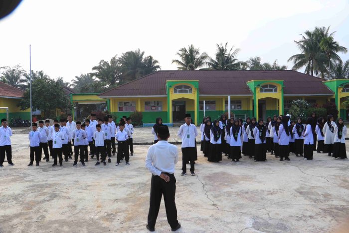 MATAMUDA Hari Kedua, Siswa-Siswi Baru MTsN 5 Merangin Fokus Materi Kemadrasahan, Madrasah Sehat, Aman dan Menyenangkan