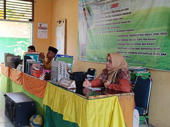 Evaluasi Ramadan dan Tunjangan Profesi, MTsN 5 Merangin Gelar Rapat Monitoring Lintas Sektoral