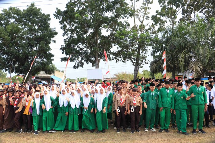 Kemeriahan Upacara HUT RI Ke-81, Civitas Akademika MTsN 5 Merangin Ikuti Dengan Khidmat Kemeriahan Upacara HUT RI Ke-81, Civitas Akademika MTsN 5 Merangin Ikuti Dengan Khidmat