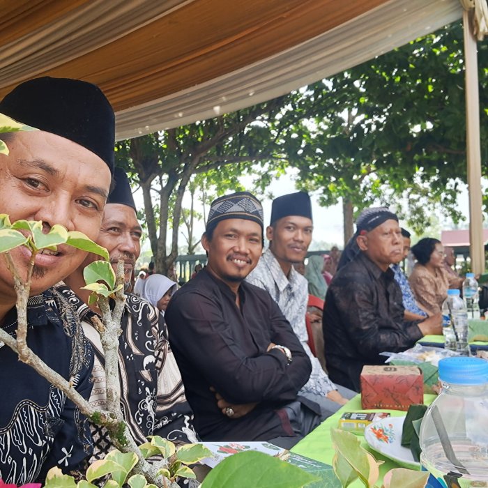 Plt. Kepala Madrasah Hadiri Acara Perpisahan SDN 149 Pinang Merah