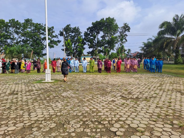 PLt. Kepala MTsN 5 Merangin Hadiri Upacara HUT Ke-69 Provinsi Jambi di Kecamatan Pamenang Barat