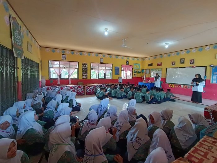 Rekomendasikan Sekolah Lanjut, SMKN 9 Kesehatan Merangin Laksanakan Sosialisasi SPMB di MTsN 5 Merangin